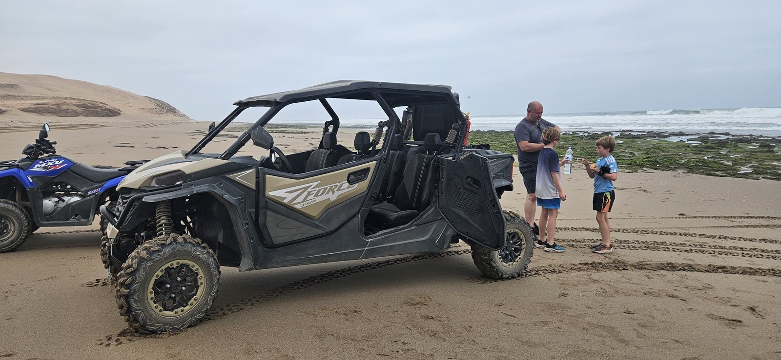 Buggy Sandboard 4 Places Agadir - Pause Thé Traditionnel Marocain dans le Désert
